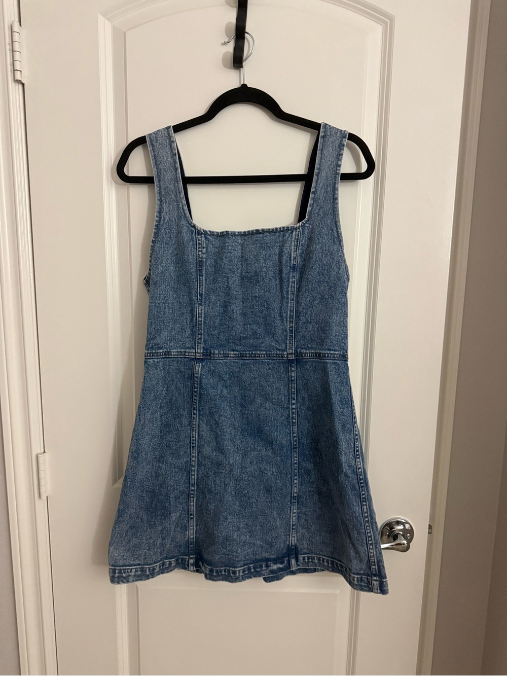 Alice + Olivia Ramsey Square Neck Mini Dress